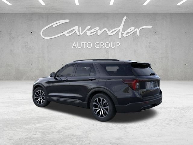 New 2026 Agate Black Metallic Ford ST-Line image 5