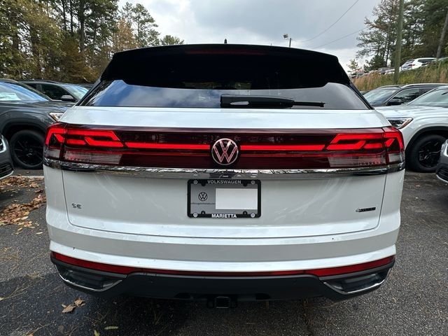 New 2026 Opal White Pearl Volkswagen 2.0T SE w/Technology image 6