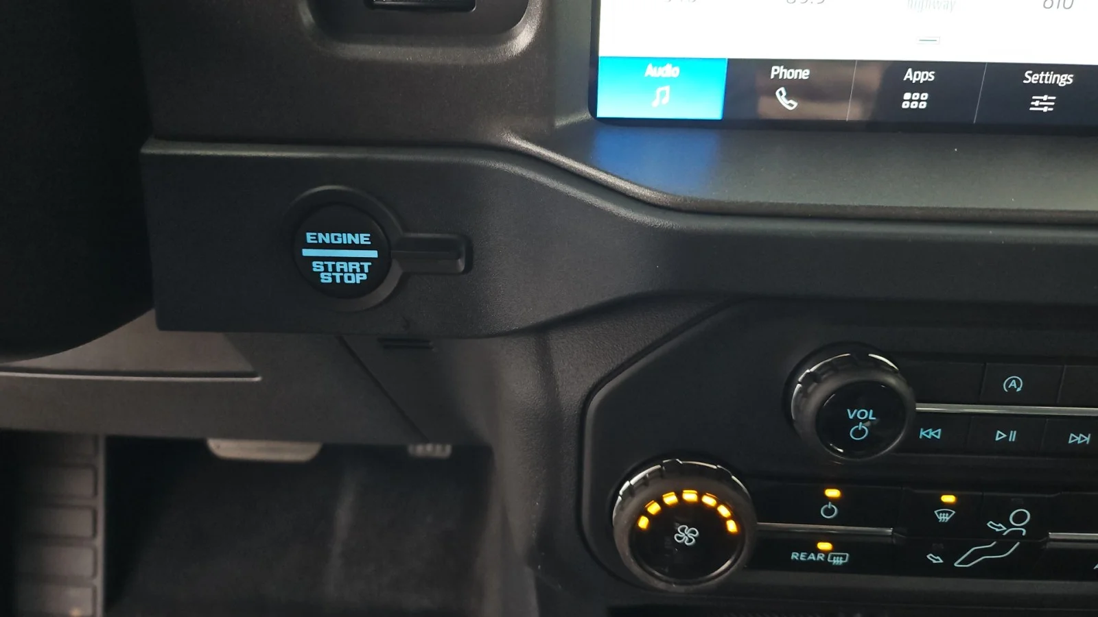 New 2025 Azure Gray Metallic Tri-Coat Ford Base 4WD image 14