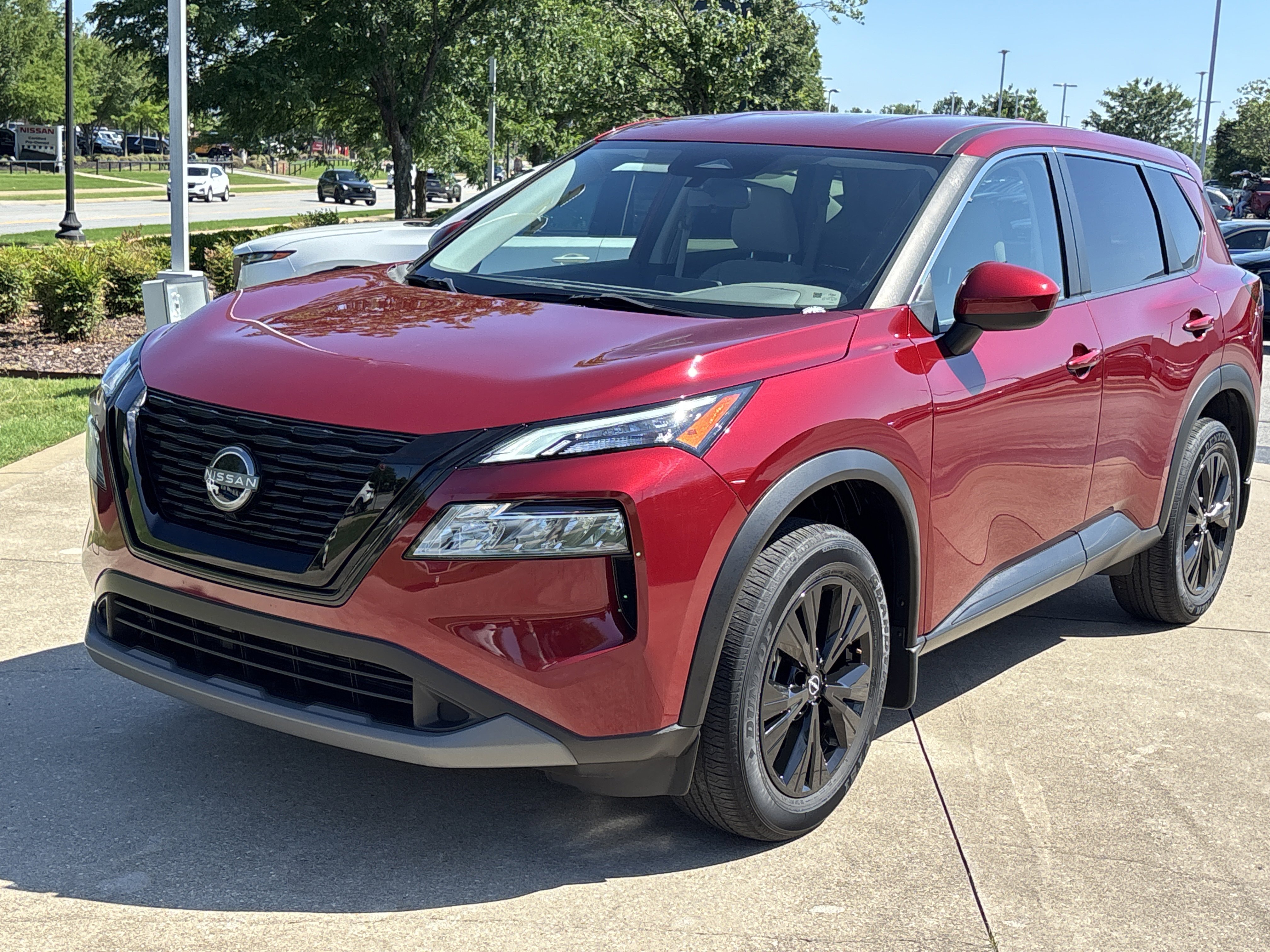 Used 2023 Scarlet Ember Tintcoat Nissan SV AWD image 10
