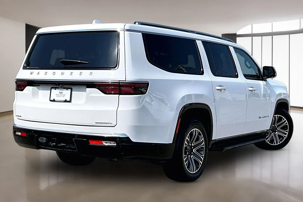 Used 2023 White Jeep Series II image 2