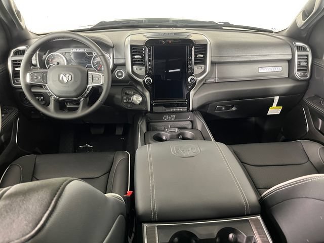 New 2026 Diamond Black Crystal Pearl-Coat Exterior Paint RAM Laramie image 9