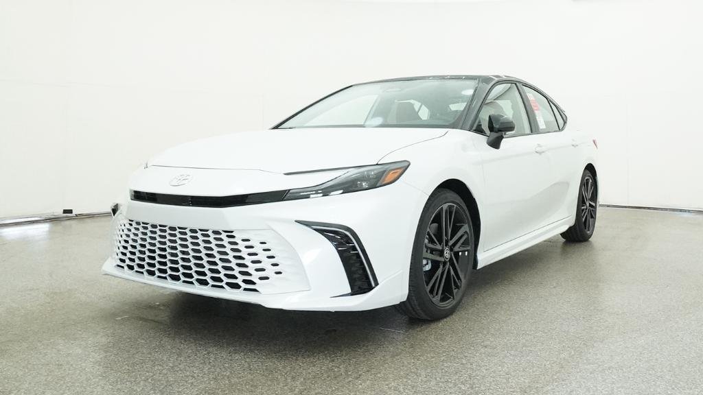 New 2026 Wind Chill Pearl with Midnight Black Metallic roof Toyota XSE image 8