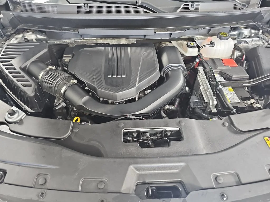 Used 2025 Sterling Gray Metallic Chevrolet LT image 37