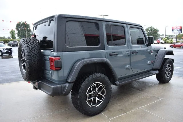 Used 2024 Gray Jeep Rubicon image 5