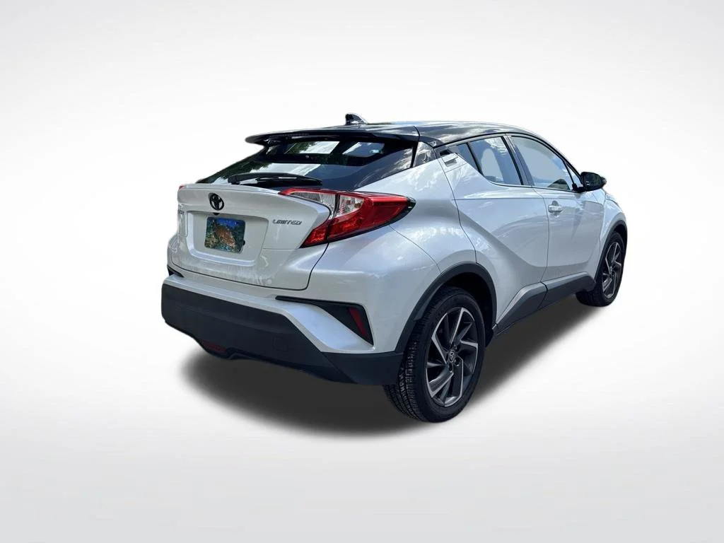 Certified Used 2022 Pearl Toyota Limited image 5