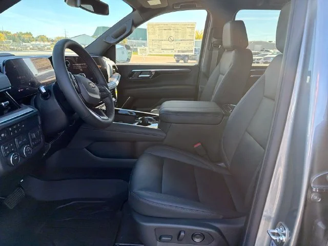 New 2027 Sterling Gray Metallic Chevrolet LT image 11