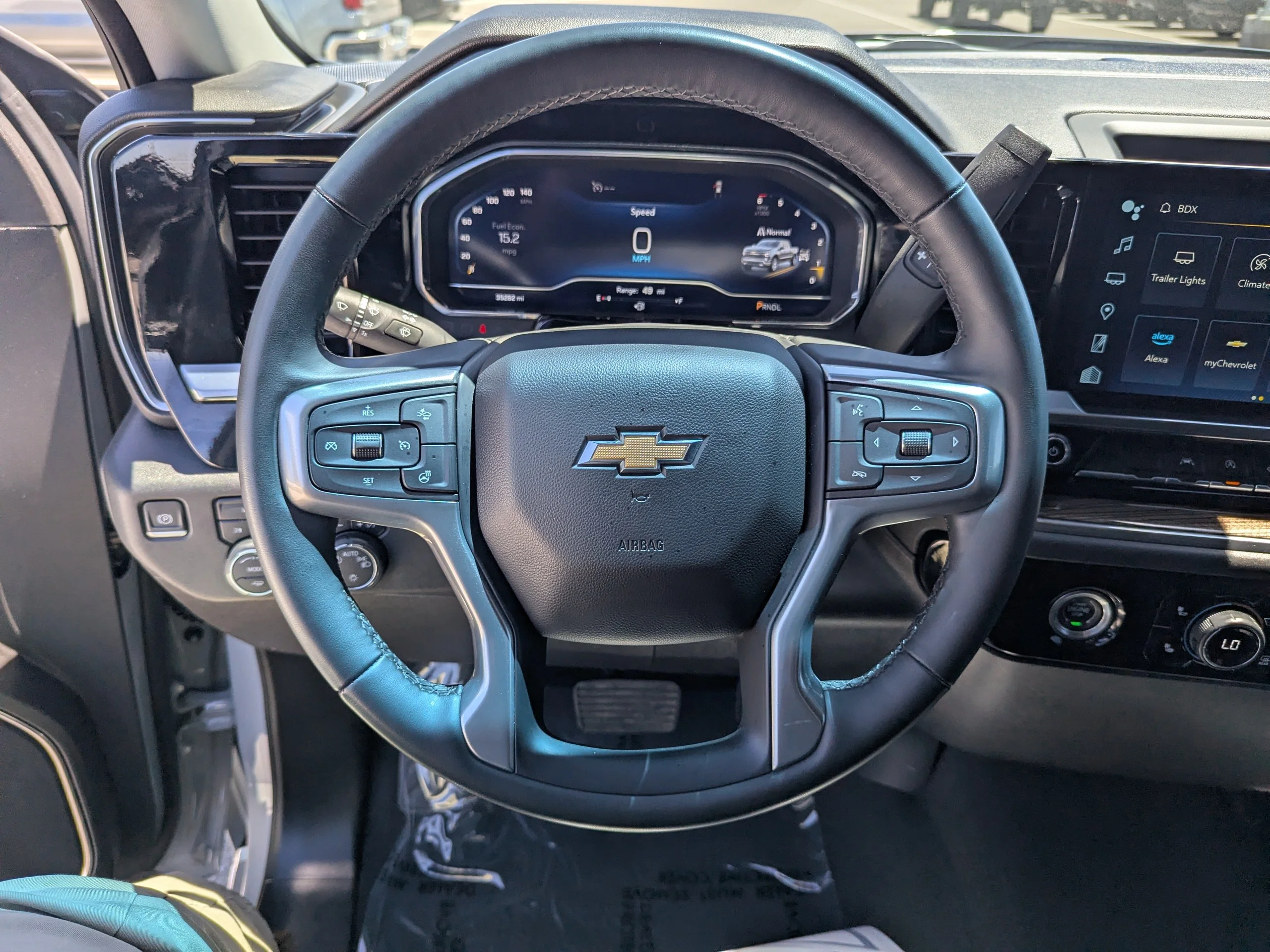 2024 Chevrolet Silverado 1500 LT - Photo 16
