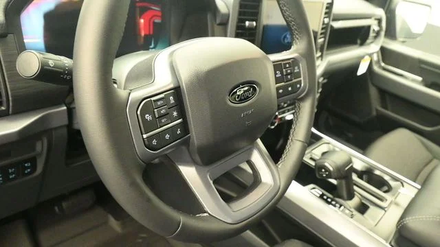 New 2026 Ruby Red Metallic Tinted Clearcoat Ford XLT image 15