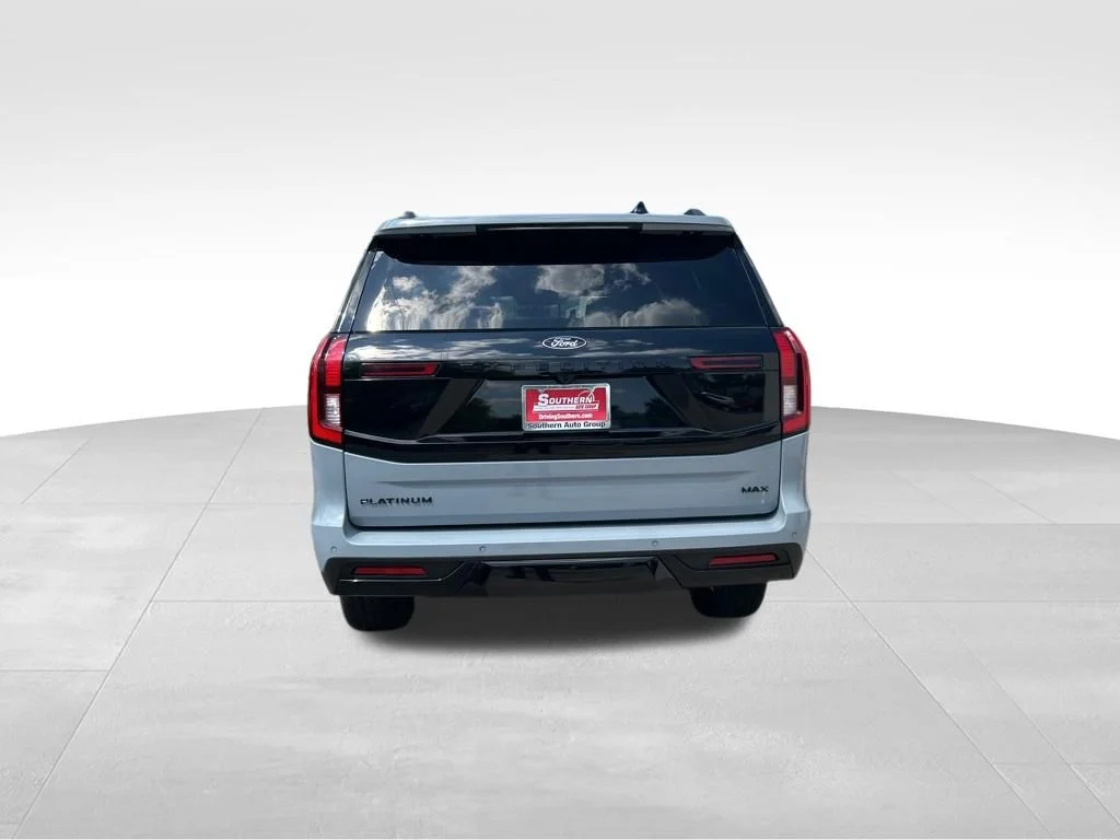 Used 2025 Gray Ford Platinum image 5