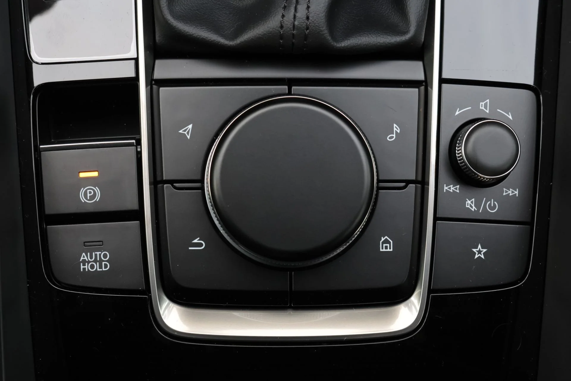 2026 Mazda Mazda3 Carbon Edition - Photo 14