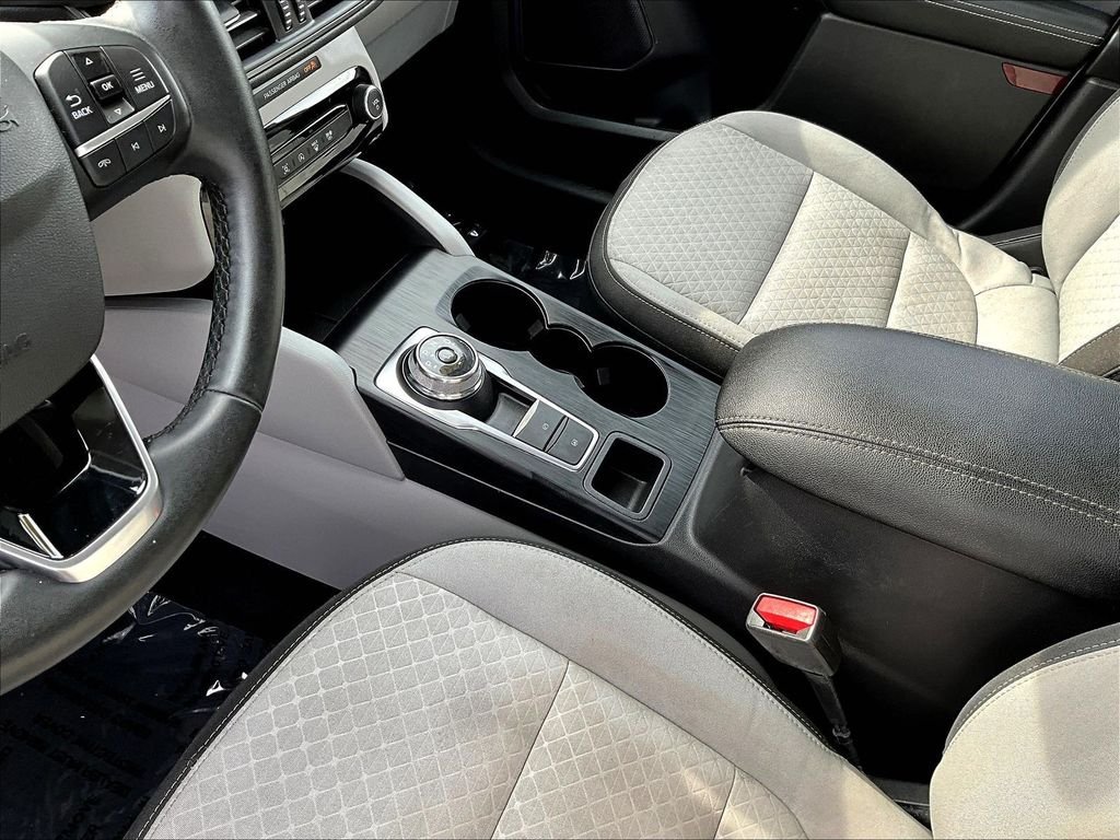 Used 2024 White Ford Active image 22