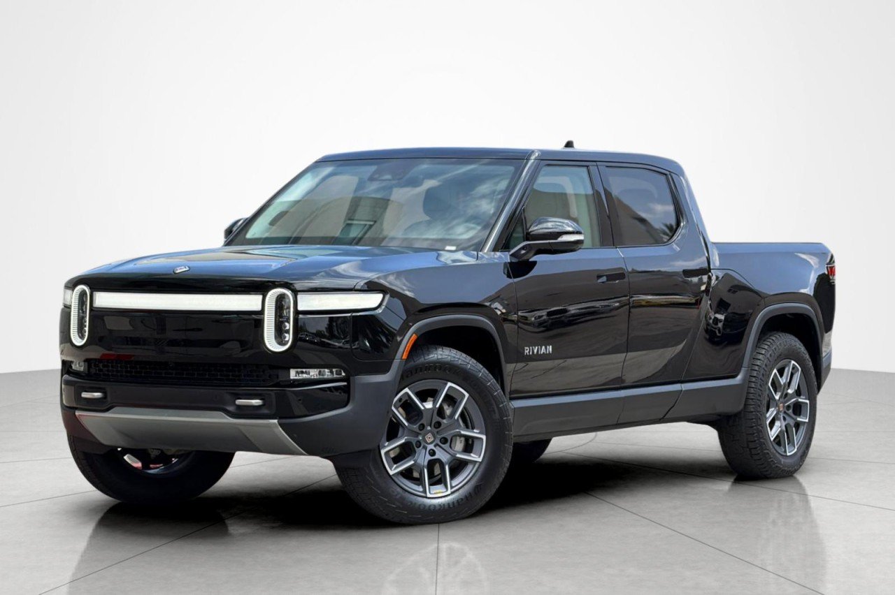2024 Rivian R1T Adv Performance Dual-Motor Large Pack's photo