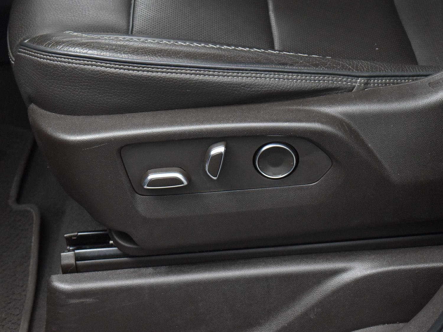 Used 2021 Hunter Metallic GMC Denali image 16