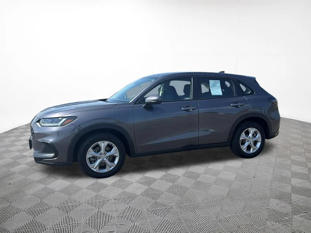 Used 2023 Honda HR-V LX with VIN 3CZRZ2H36PM734392 for sale in Hastings, Minnesota