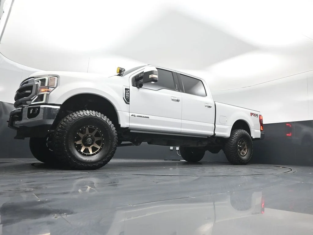 Used 2021 White Ford Lariat image 41