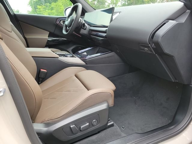 New 2026 Beige BMW 30 xDrive image 12