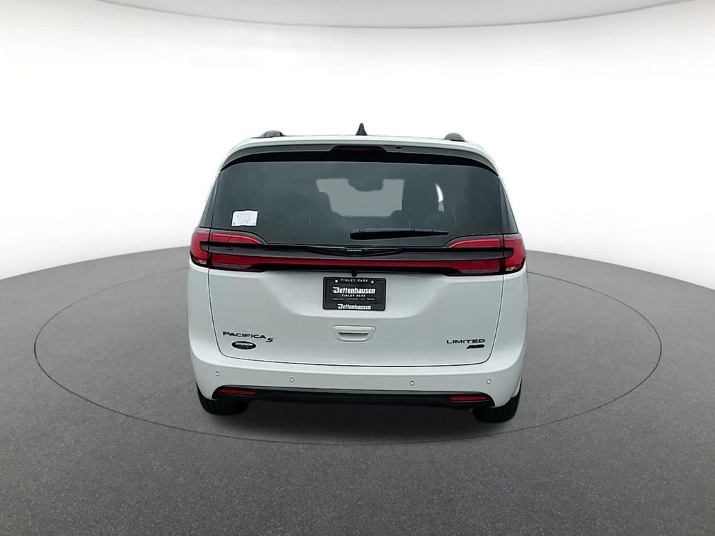 2026 Chrysler Pacifica Limited - Photo 6