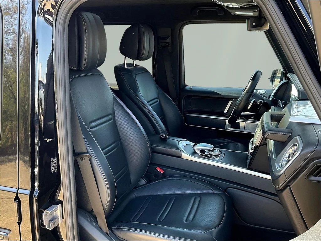 Used 2021 Obsidian Black Metallic Mercedes-Benz G 550 image 29