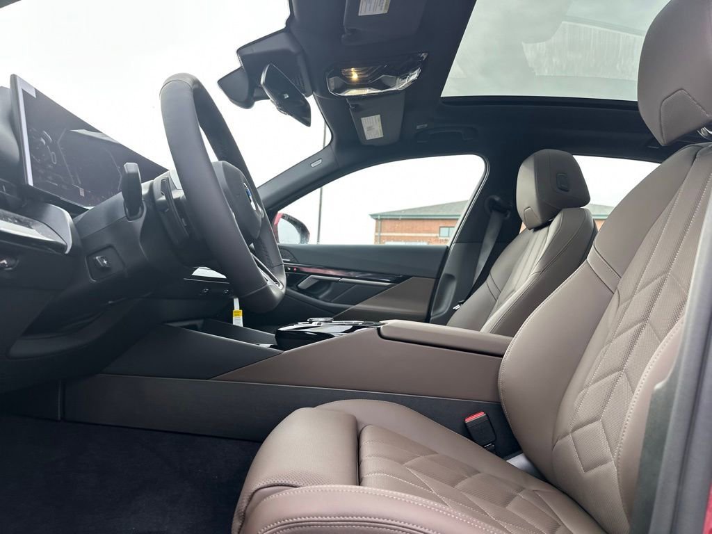 New 2026 Vegas Red Metallic BMW 530i xDrive image 15
