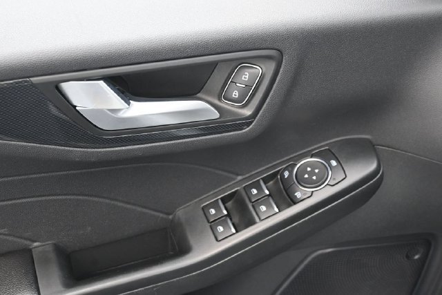 Used 2025 Silver Metallic Ford ST-Line image 12
