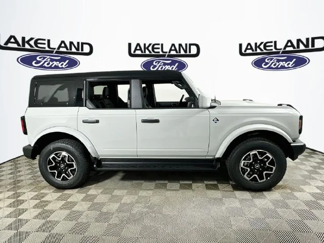 New 2026 White Ford Outer Banks image 2