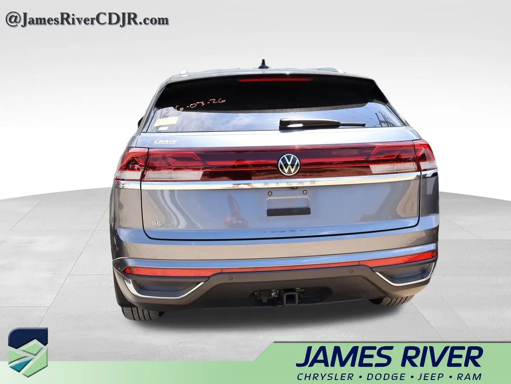 Used 2024 Gray Volkswagen 2.0T SE w/Technology image 20
