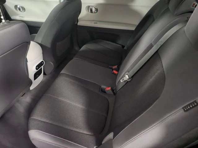 Used 2024 Black Hyundai SEL image 15