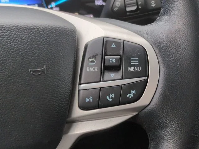 Used 2022 Black Ford XLT image 25
