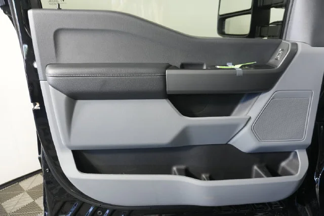 New 2026 Agate Black Metallic Ford F-250® XLT image 29
