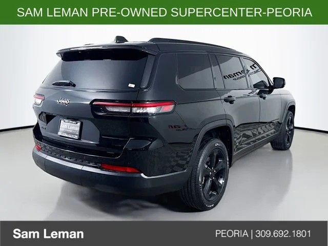 Used 2023 Black Jeep Altitude image 7