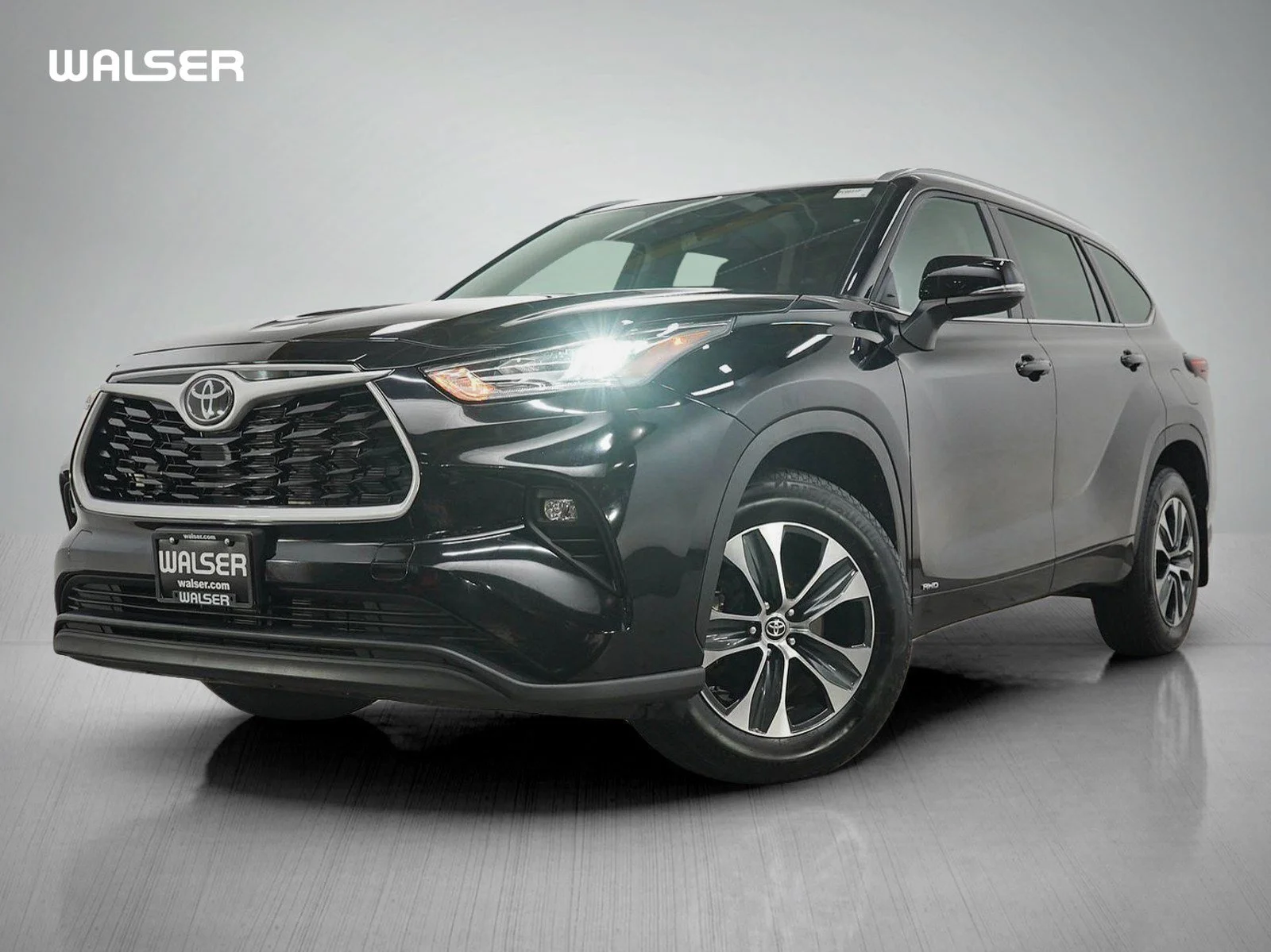 2025 Toyota Highlander XLE