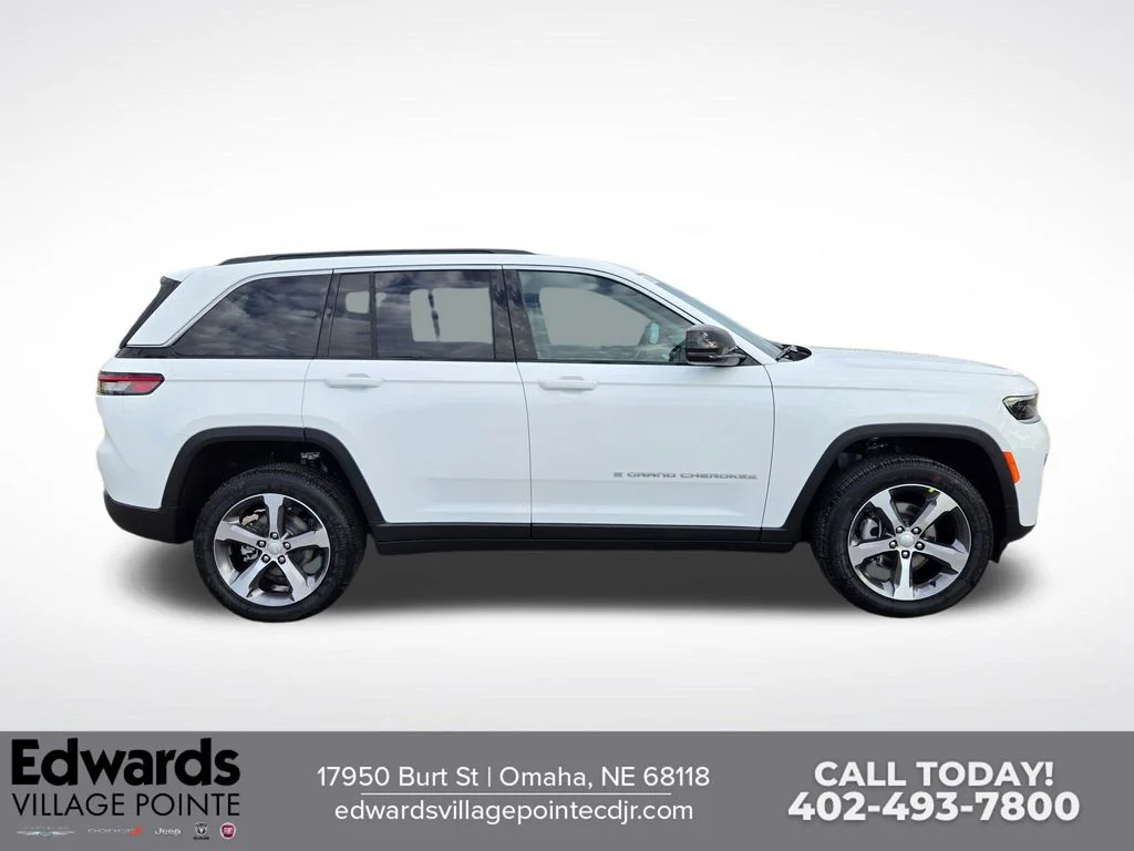 New 2026 White/off-white Jeep Limited image 2