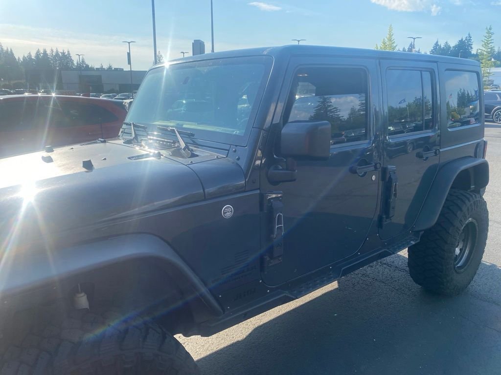 Used 2016 Black Jeep Unlimited Rubicon image 7