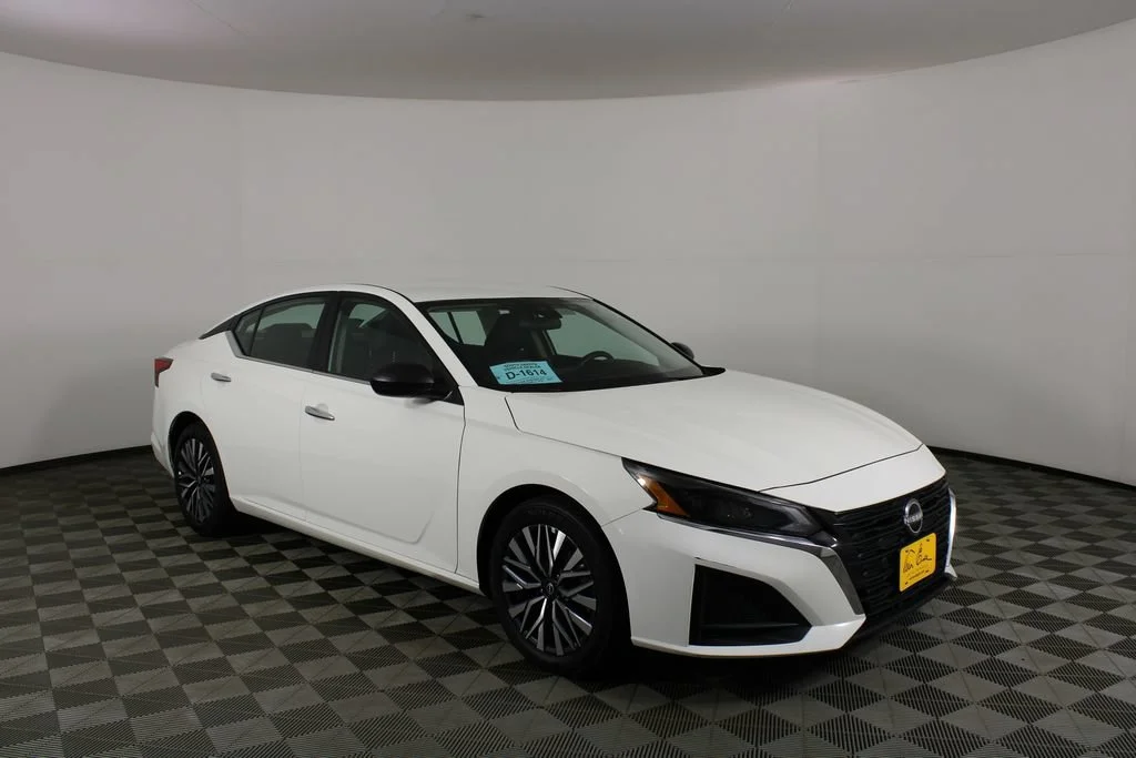 2025 Nissan Altima