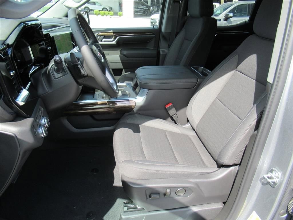 New 2026 Sterling Metallic GMC Elevation image 20