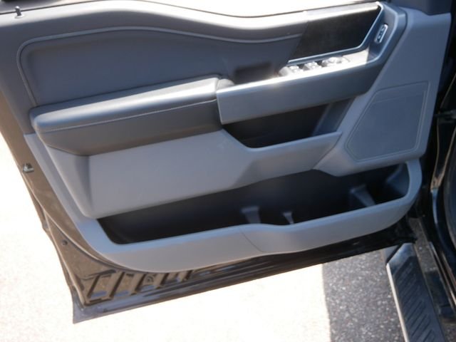 Used 2021 Black Ford XLT image 13