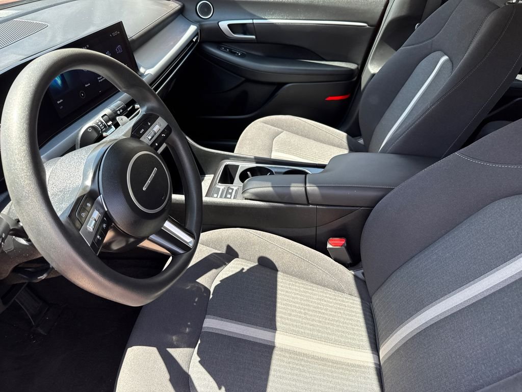 Certified Used 2025 Red Hyundai SEL image 17