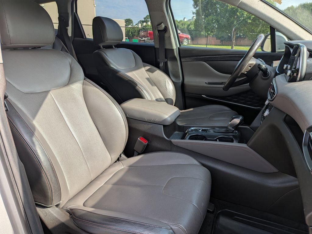 Used 2020 Silver Hyundai Limited image 29