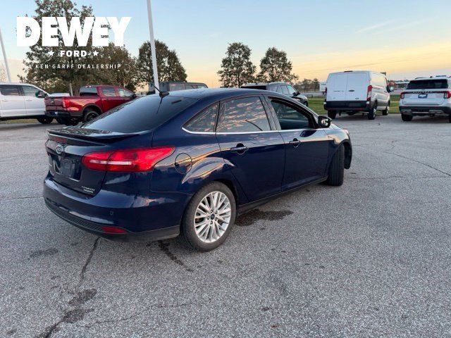 Used 2016  Ford Titanium image 13