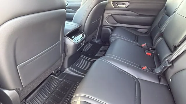 2026 Nissan Armada SV - Photo 21