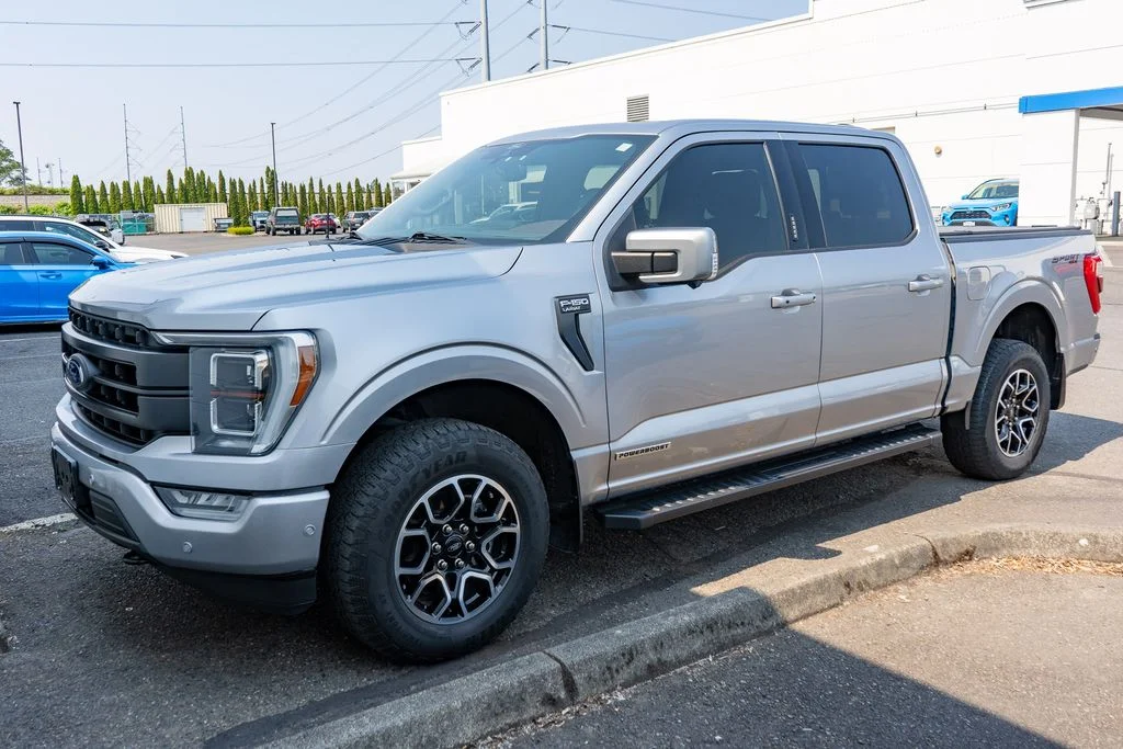 Used 2022 Silver Metallic Ford Lariat image 3