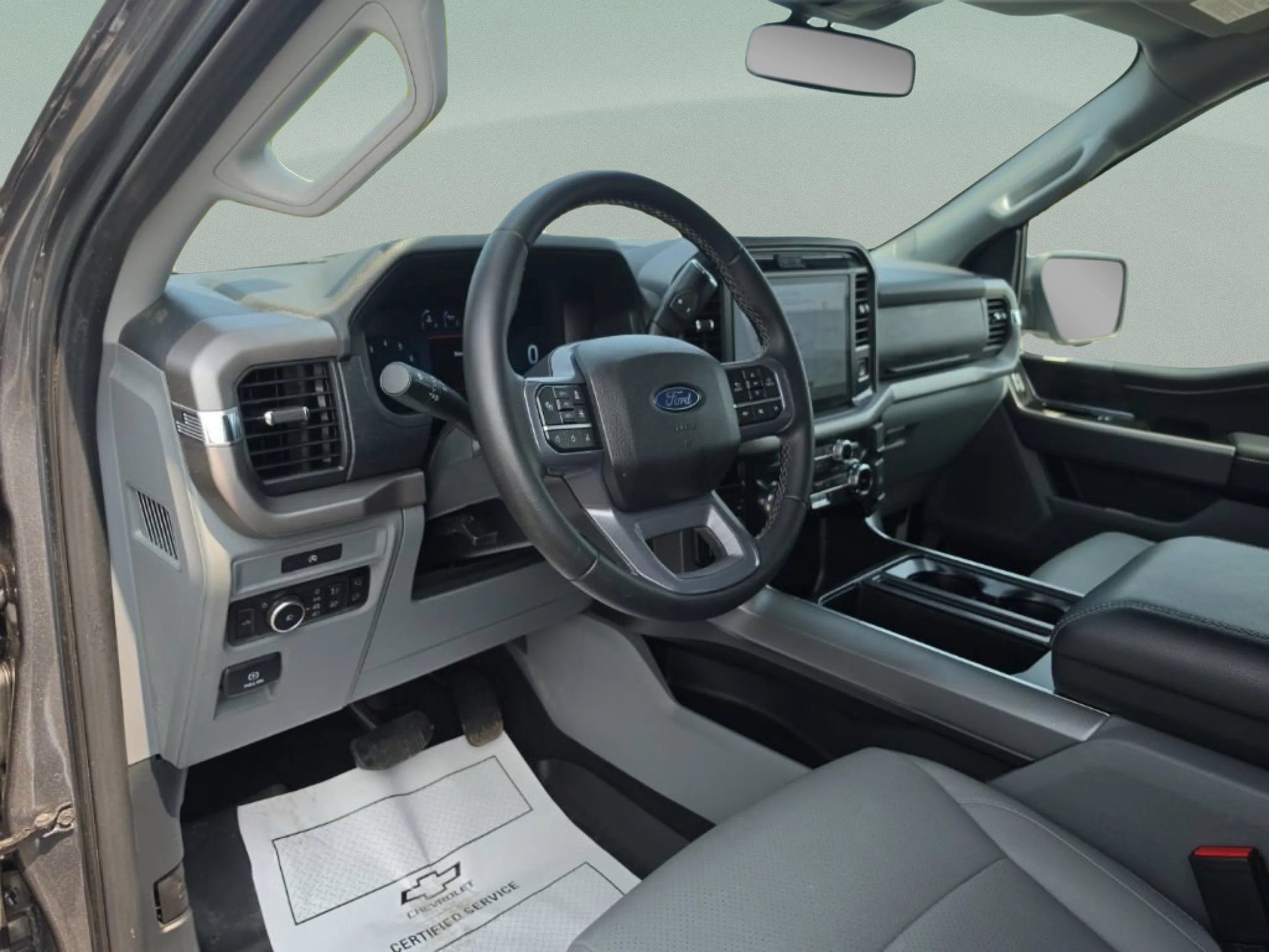 Used 2025 Gray Ford XLT image 18