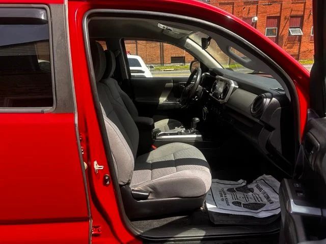 Used 2020 Red Toyota SR5 image 14