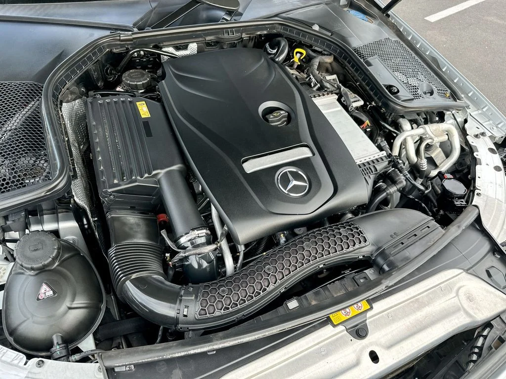 Used 2016 Silver Mercedes-Benz C 300 image 14