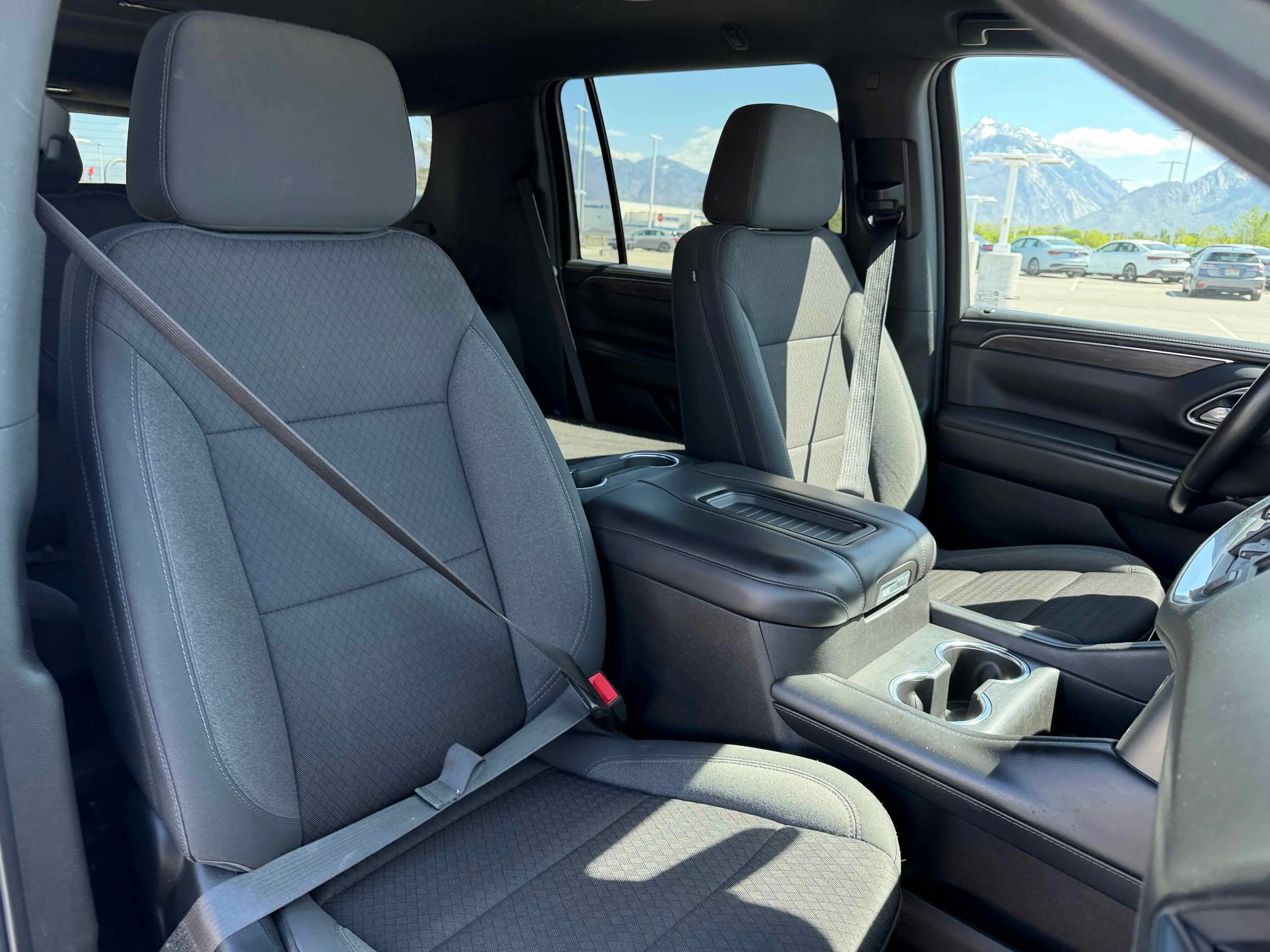 Used 2022 White Chevrolet LS image 32