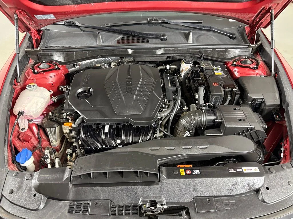 Used 2025 Red Hyundai SEL image 48