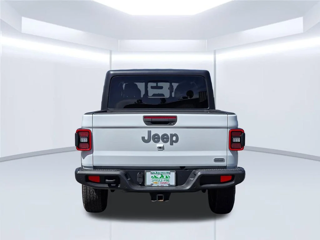 Used 2020 White Jeep Overland image 19