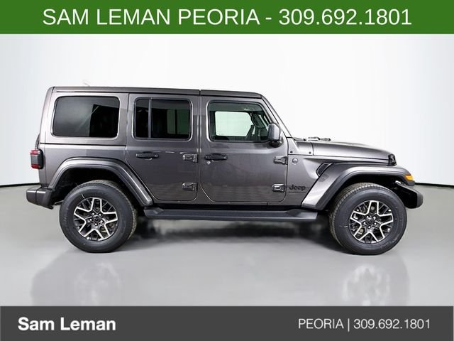 New 2026 Granite Crystal Metallic Clear-Coat Exterior Paint Jeep Sahara image 8