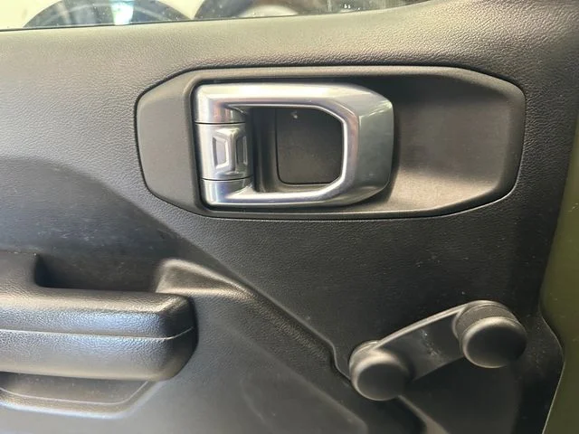 Used 2021 Green Jeep Unlimited Sport image 18